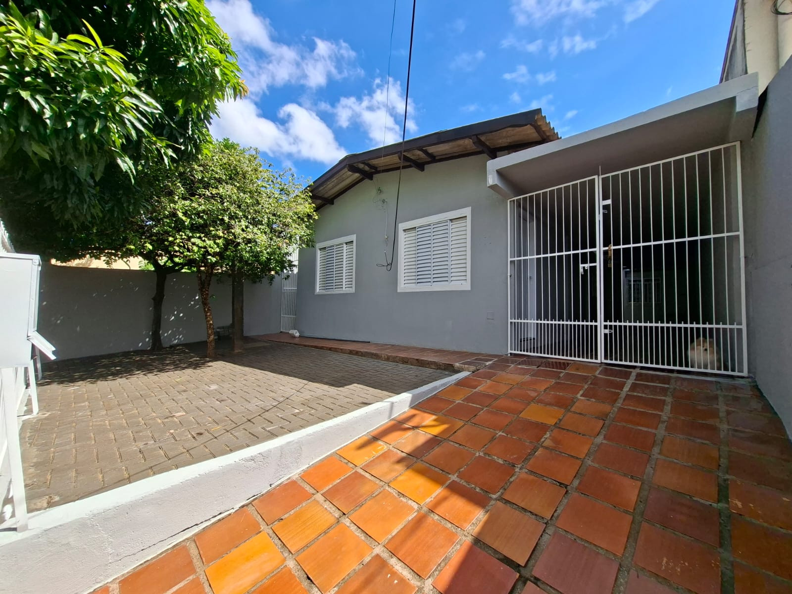 Residencia com Edicula.