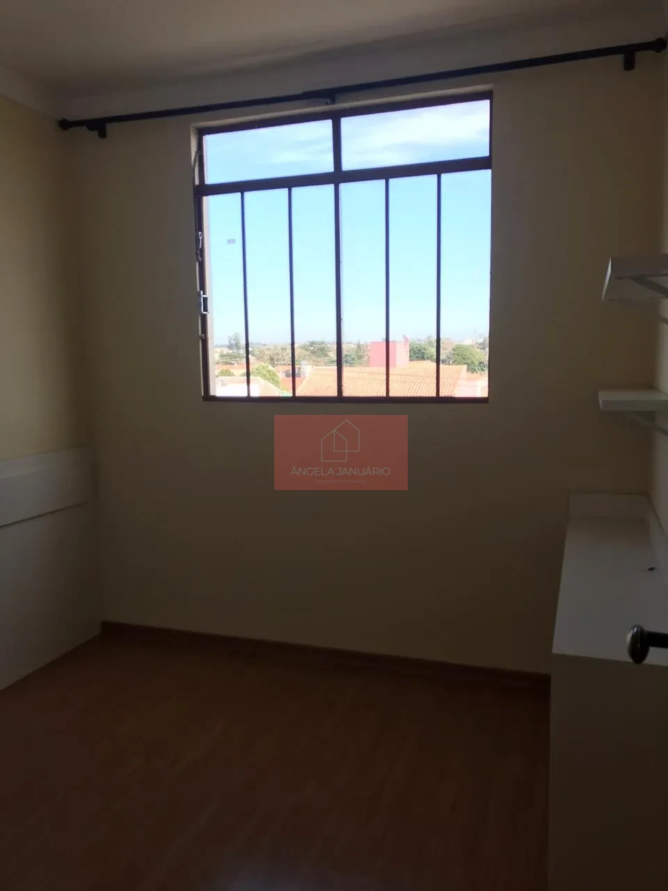 Apartamento a venda na Av. Inglaterra