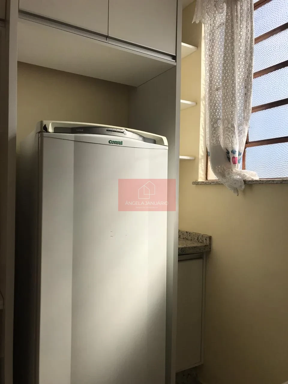 Apartamento a venda na Av. Inglaterra