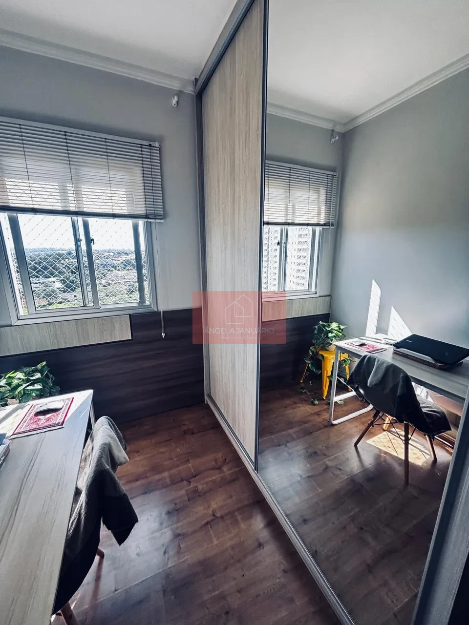Imagens do imóveis Apartamento completo de armários.