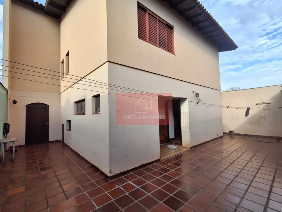 Imagens do imóveis Sobrado para Venda Jardim Bandeirantes.