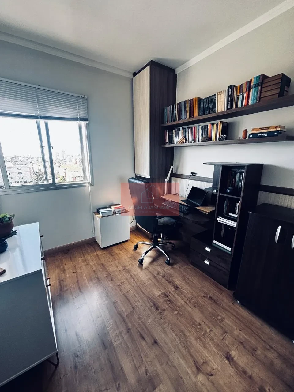 Imagens do imóveis Apartamento completo de armários.