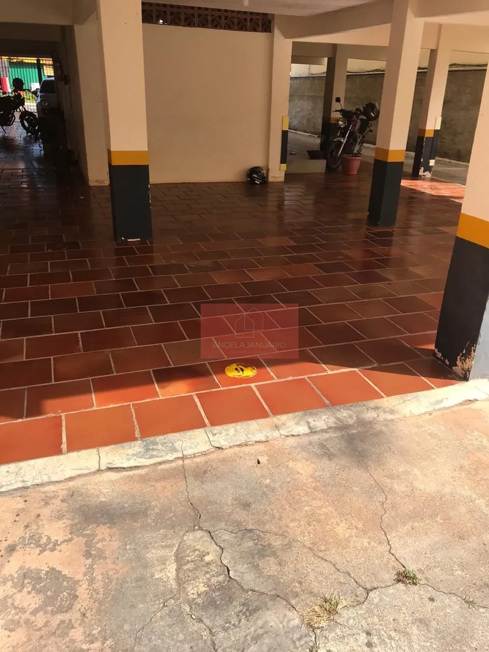 Apartamento a venda na Av. Inglaterra