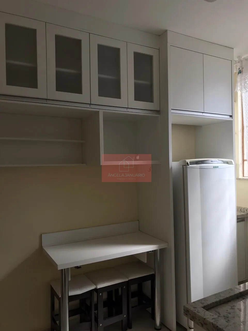 Apartamento a venda na Av. Inglaterra