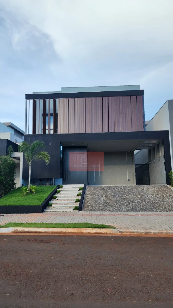 CASA EM CONDOMINIO