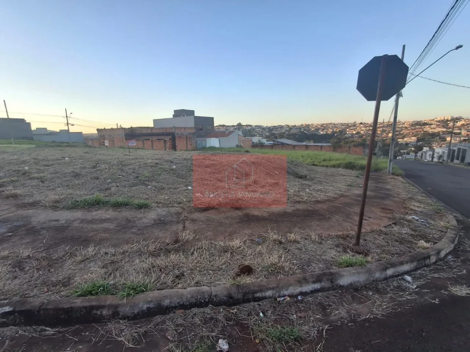 Imagens do imóveis Terreno a venda no Colinas