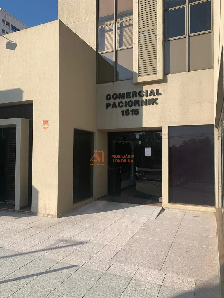 Edificio comercial Paciornick sala MOBILIADA