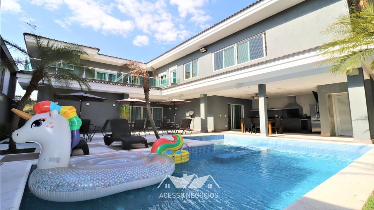 CASA EM CONDOMÍNIO À VENDA 4 SUÍTES  455 M² TAMBORÉ SOLAIA - JD2194