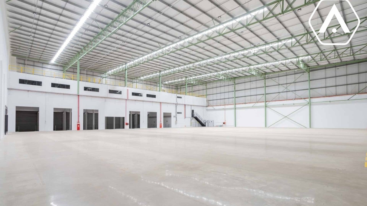 GALPÃO NO JAGUARÉ - 7000 M² - LOCAÇÃO