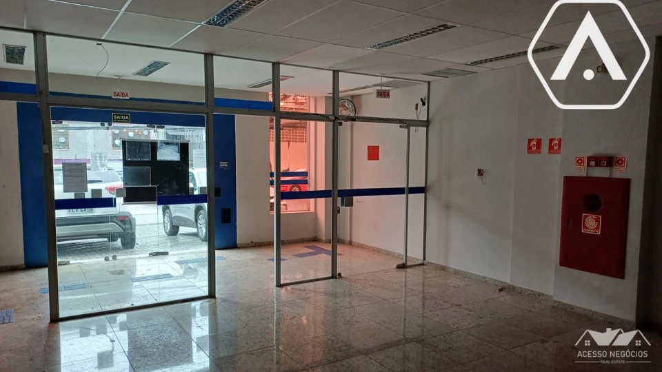 IMOVEL COMERCIAL NO ALTO DE PINHEIROS - LOCAÇÃO  - 569 M²