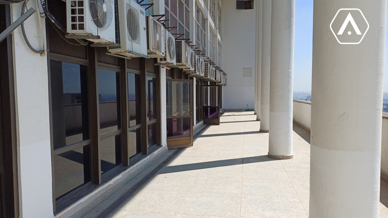 LAJES  CORPORATIVAS  NO CENTRO - LOCAÇÃO  - 2760 M²