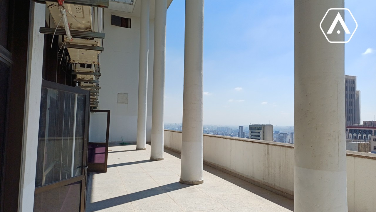 LAJES  CORPORATIVAS  NO CENTRO - LOCAÇÃO  - 2760 M²