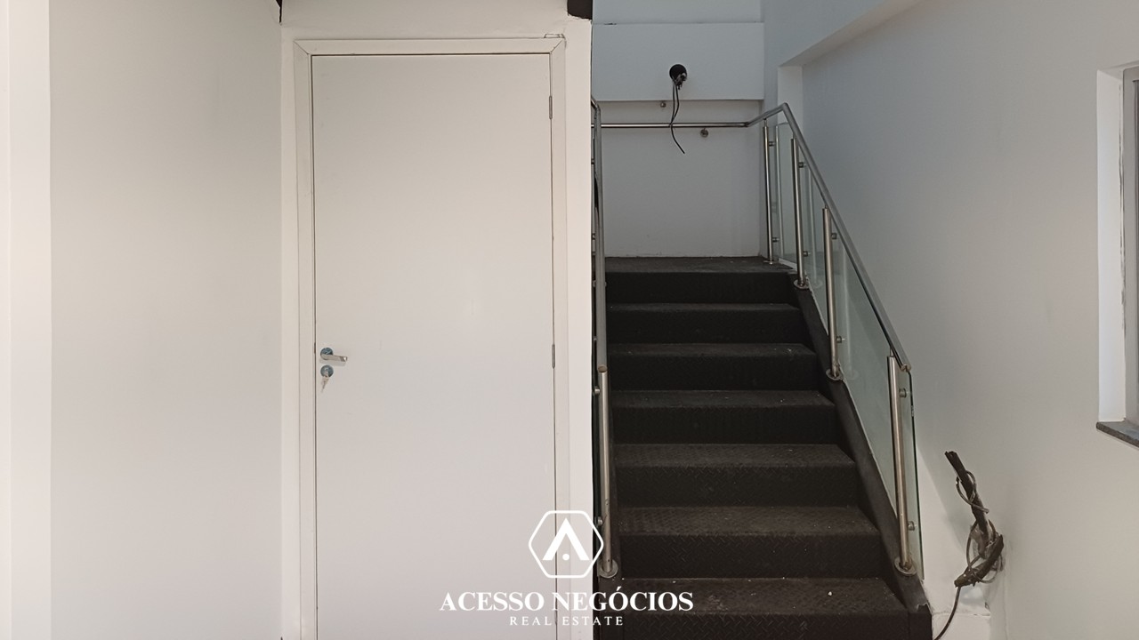 IMÓVEL COMERCIAL PARA LOCAÇÃO E VENDA- ALTO DE PINHEIROS  - 1.577 M² - D070