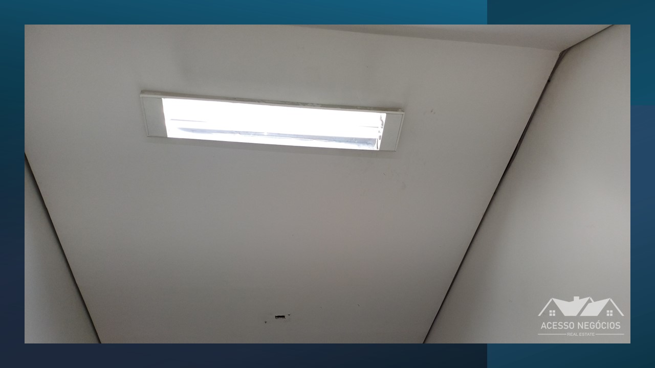 PONTO COMERCIAL MULTIUSO - 700 M²  - COM ELEVADOR  - 17 VAGAS - D913