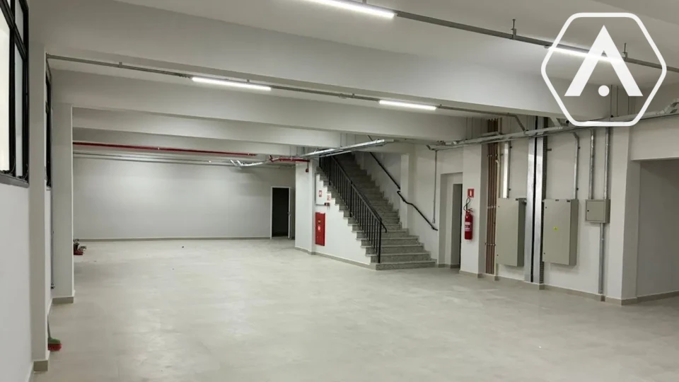 IMOVEL COMERCIAL NO CAMBUCI- VENDA E LOCAÇÃO