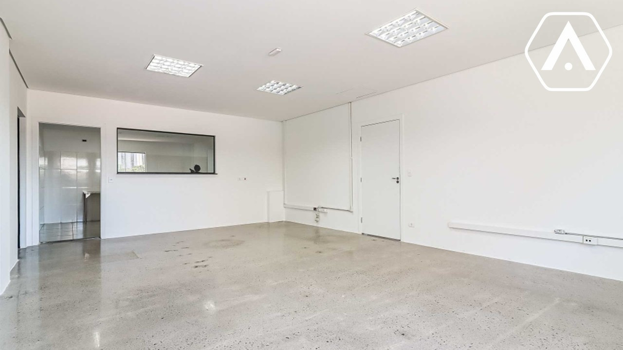 GALPÃO NO JAGUARÉ - 7000 M² - LOCAÇÃO