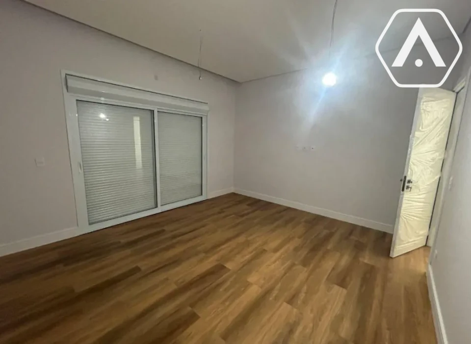 Imagens do imóveis CASA DE CONDOMÍNIO-  VARGEM GRANDE - VENDA