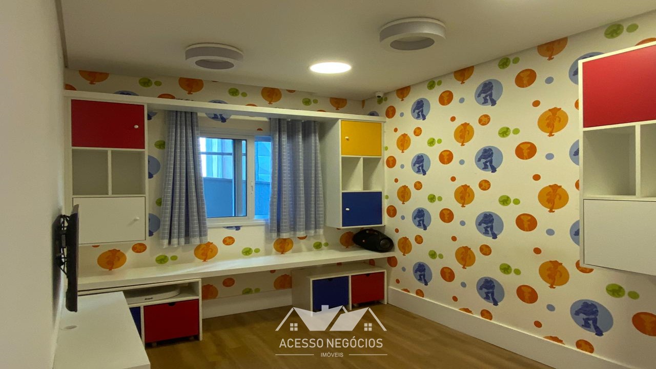 CASA EM CONDOMÍNIO À VENDA 4 SUÍTES  455 M² TAMBORÉ SOLAIA - JD2194