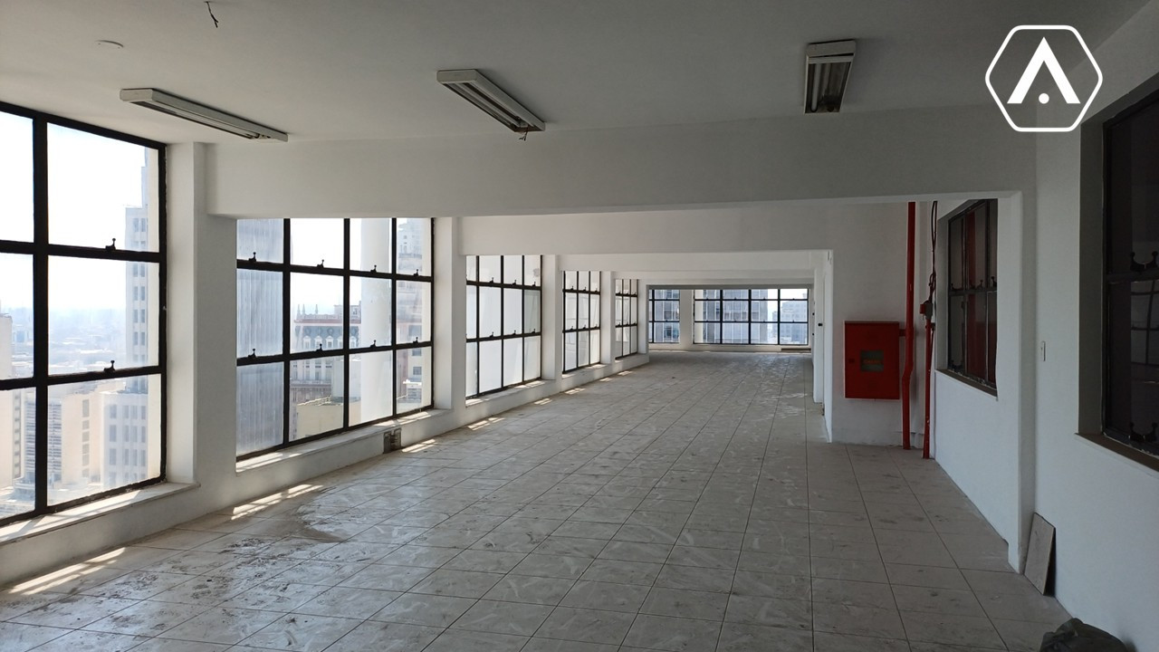 LAJES  CORPORATIVAS  NO CENTRO - LOCAÇÃO  - 2760 M²