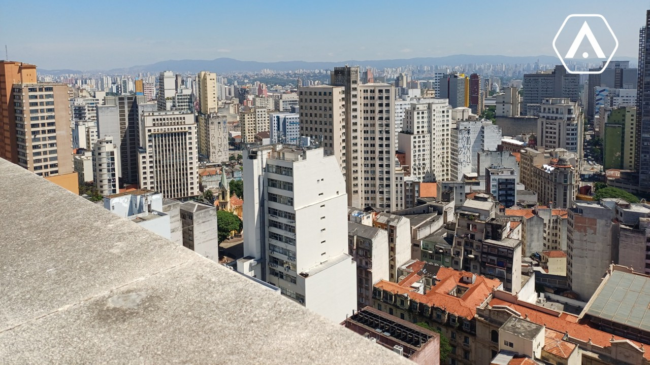 LAJES  CORPORATIVAS  NO CENTRO - LOCAÇÃO  - 2760 M²