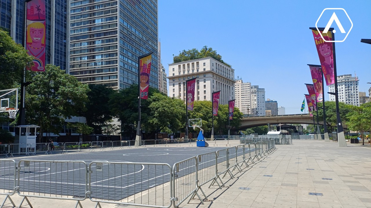 LAJES  CORPORATIVAS  NO CENTRO - LOCAÇÃO  - 2760 M²