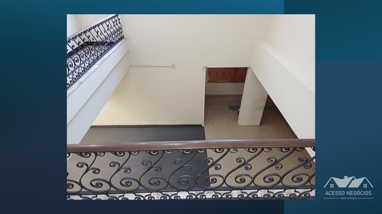 PONTO COMERCIAL MULTIUSO - 700 M²  - COM ELEVADOR  - 17 VAGAS - D913