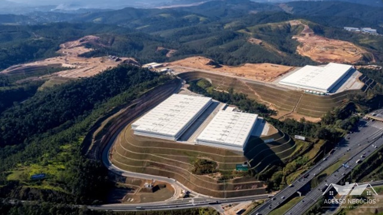 GALPÃO LOGÍSTICO EM FRANCO DA ROCHA - SP - 10052 M² -- LOCAÇÃO