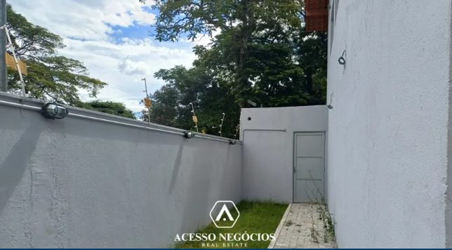 IMÓVEL COMERCIAL NO ALTO DE PINHEIROS - 740 M² - D032