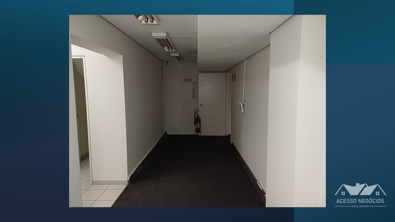 PONTO COMERCIAL MULTIUSO - 700 M²  - COM ELEVADOR  - 17 VAGAS - D913