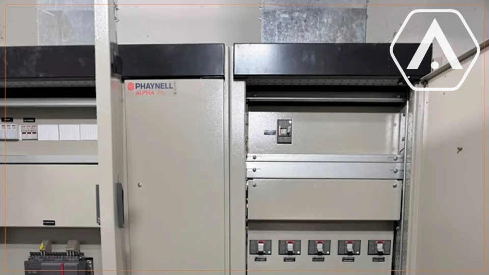 IMOVEL COMERCIAL NO CAMBUCI- VENDA E LOCAÇÃO