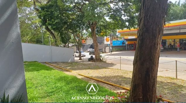 IMÓVEL COMERCIAL NO ALTO DE PINHEIROS - 740 M² - D032