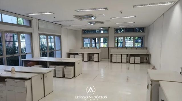 PRÉDIO COMERCIAL NA BARRA FUNDA  -VENDA  -  3.232 M² -