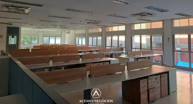 PRÉDIO COMERCIAL NA BARRA FUNDA  -VENDA  -  3.232 M² -