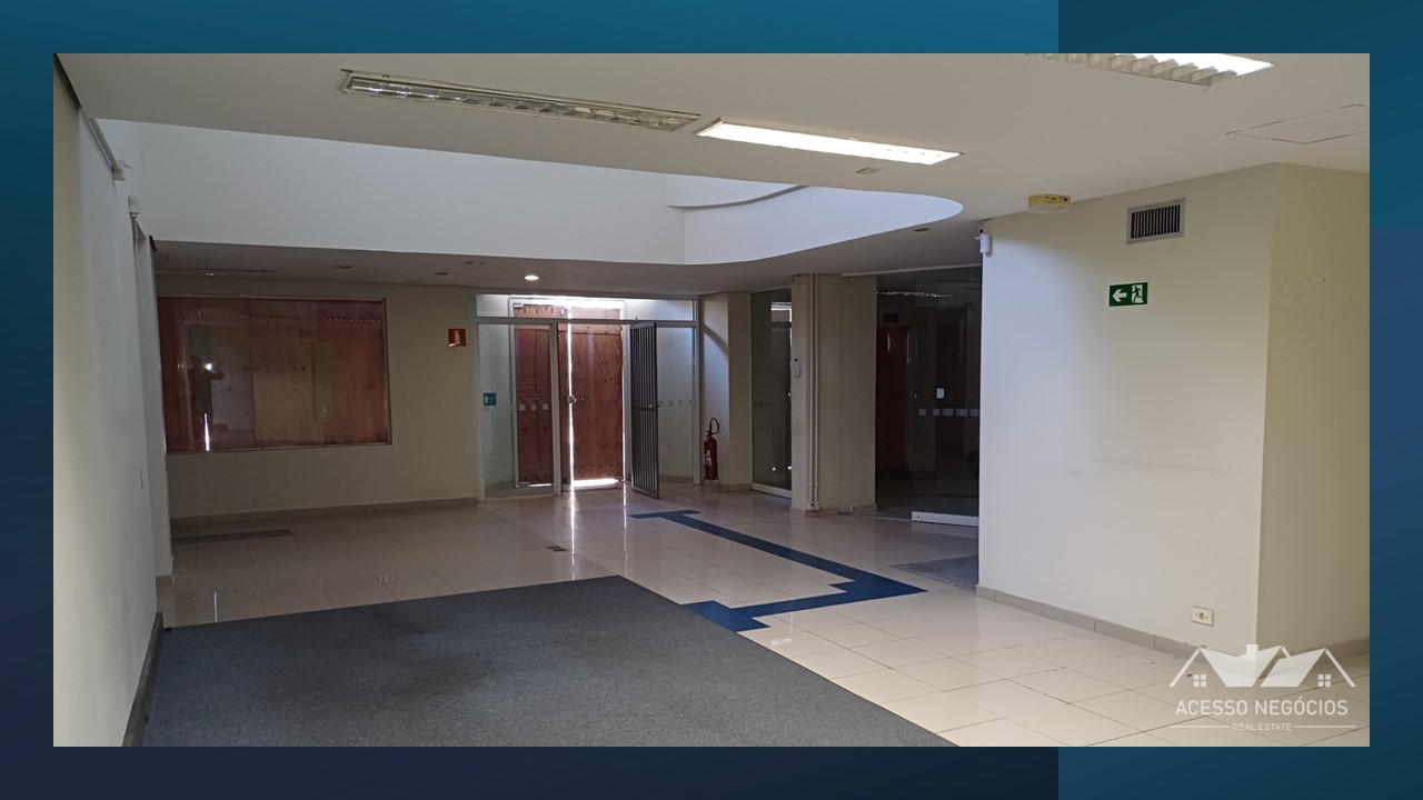 PONTO COMERCIAL MULTIUSO - 700 M²  - COM ELEVADOR  - 17 VAGAS - D913