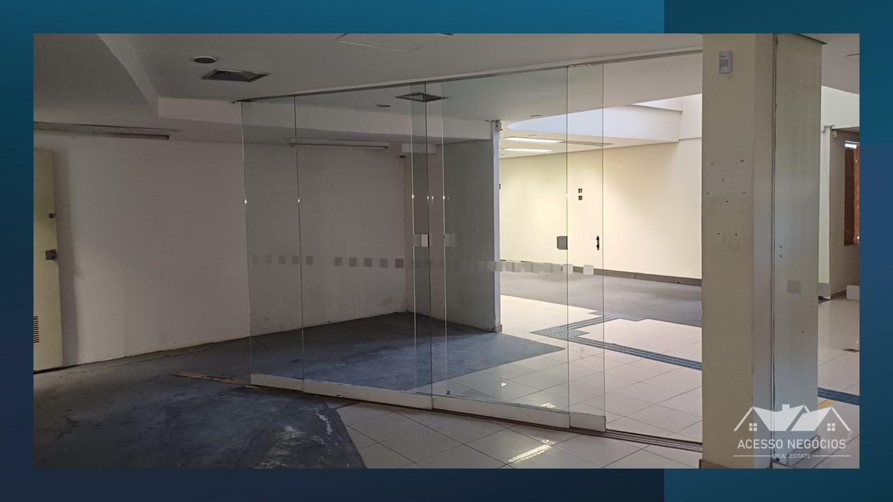 PONTO COMERCIAL MULTIUSO - 700 M²  - COM ELEVADOR  - 17 VAGAS - D913