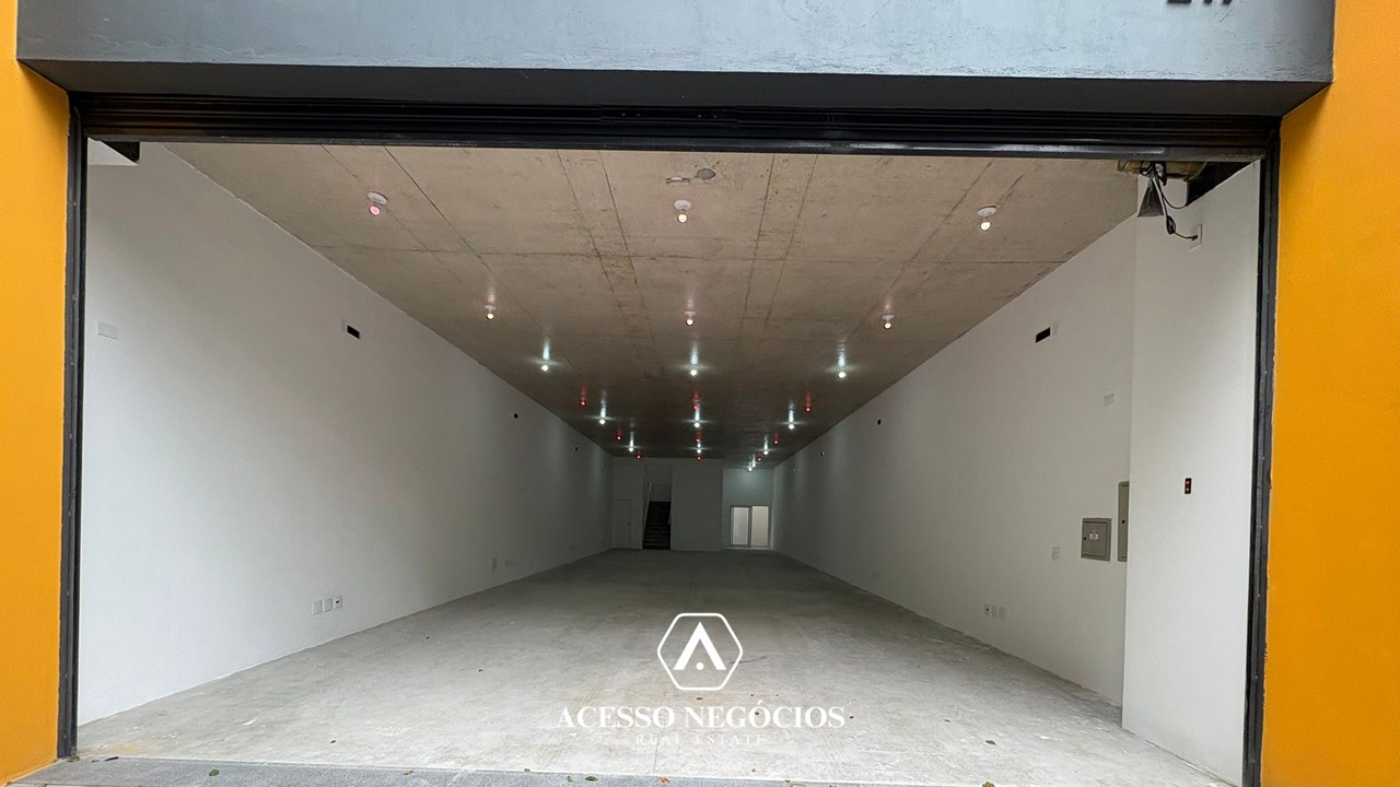 PONTO COMERCIAL PINHEIROS - 615 M² - 3 PISOS - FE090