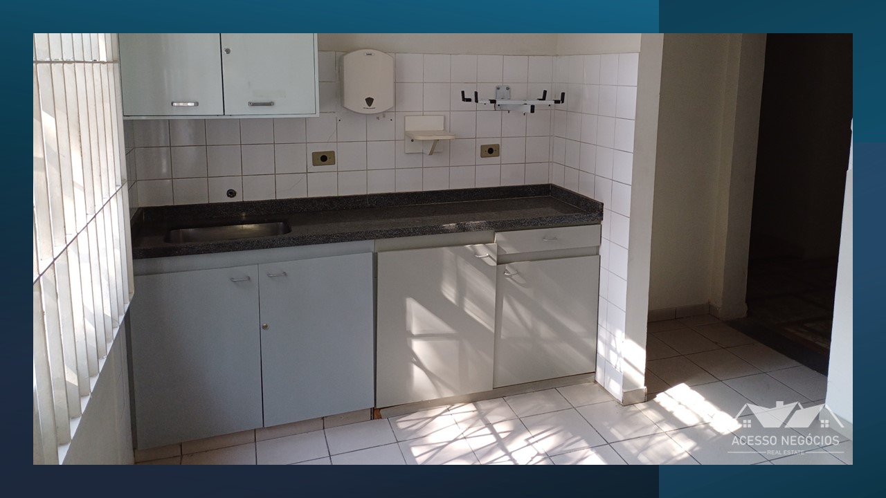 PONTO COMERCIAL MULTIUSO - 700 M²  - COM ELEVADOR  - 17 VAGAS - D913