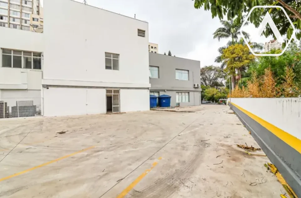 Imagens do imóveis IMOVEL COMERCIAL MULTIUSO - LOCAÇÃO