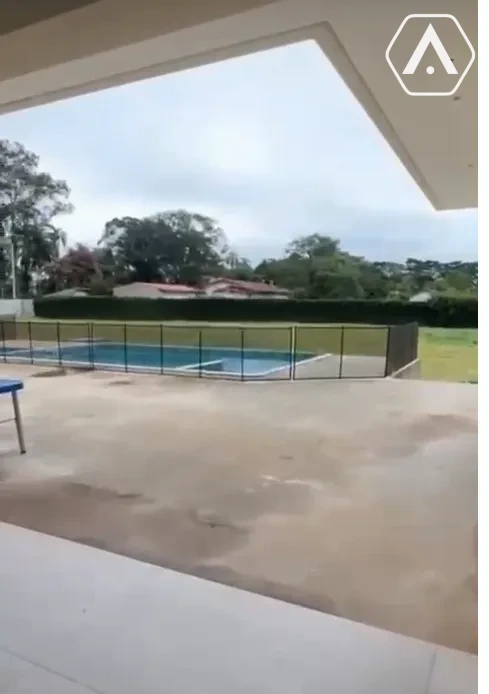 Imagens do imóveis CASA DE CONDOMÍNIO-  VARGEM GRANDE - VENDA