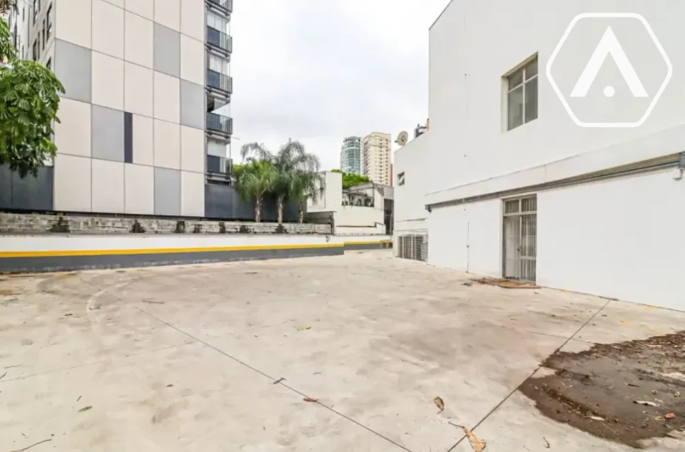 Imagens do imóveis IMOVEL COMERCIAL MULTIUSO - LOCAÇÃO