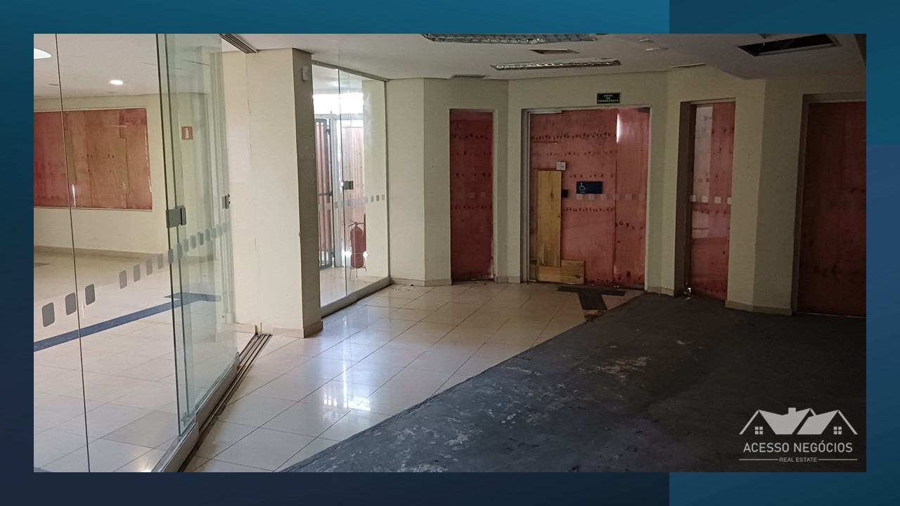 PONTO COMERCIAL MULTIUSO - 700 M²  - COM ELEVADOR  - 17 VAGAS - D913