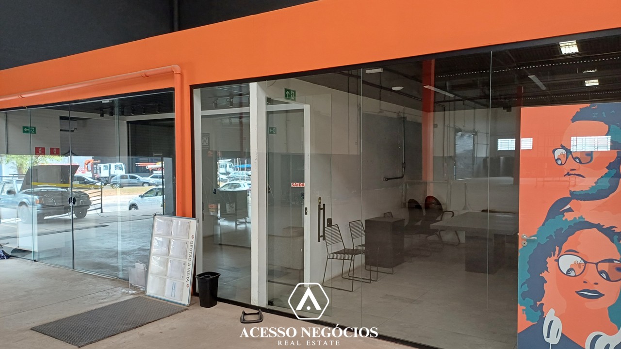 GALPÃO MONOUSUÁRIO NA VILA LEOPOLDINA - 4316 M² - D111