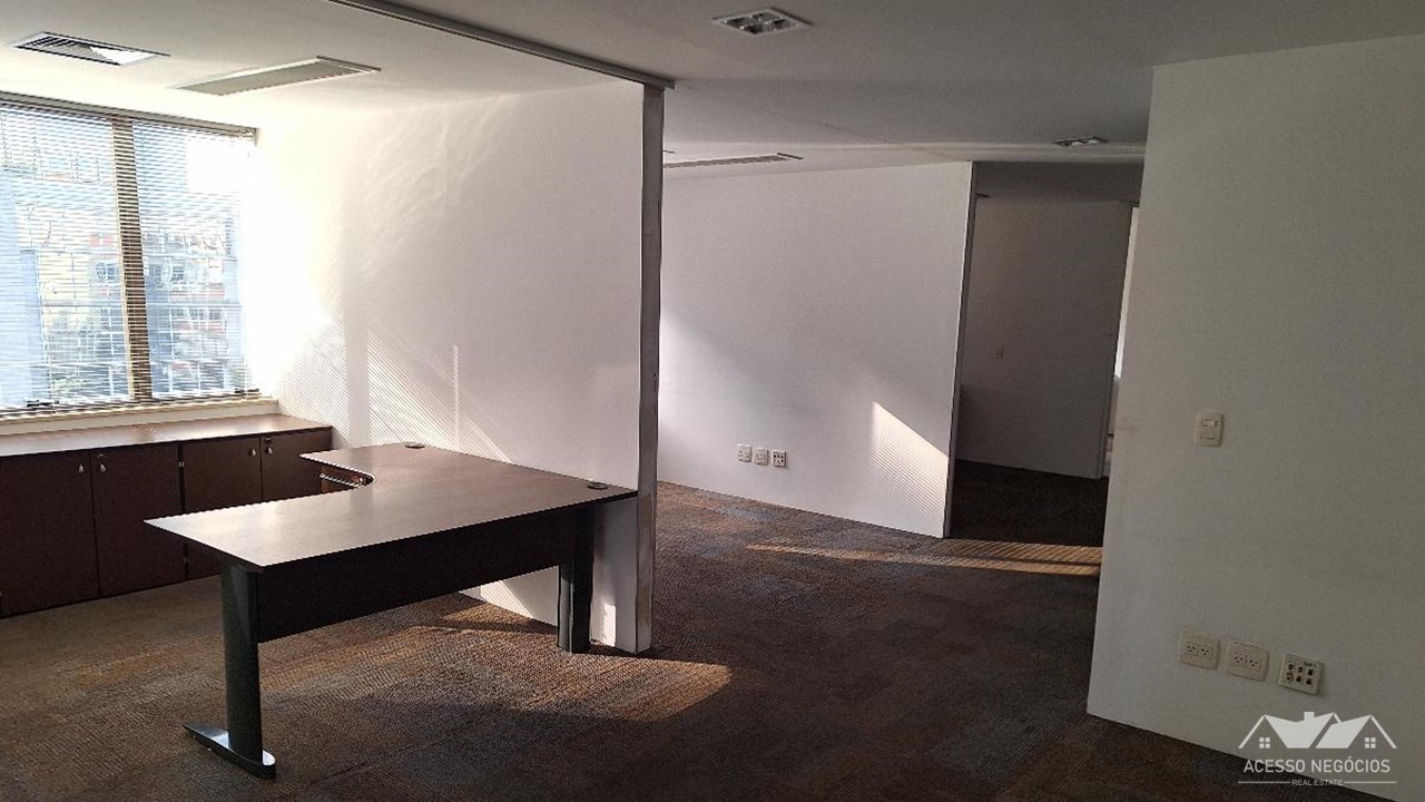 LAJE CORPORATIVA MOBILIADA NO ITAIM - 514 M² - 8 VAGAS- CO922