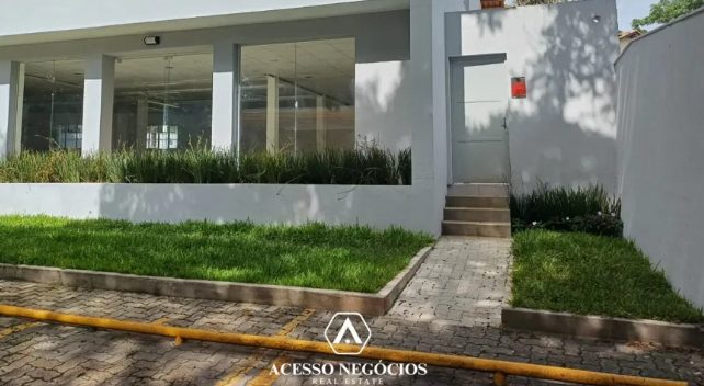 IMÓVEL COMERCIAL NO ALTO DE PINHEIROS - 740 M² - D032