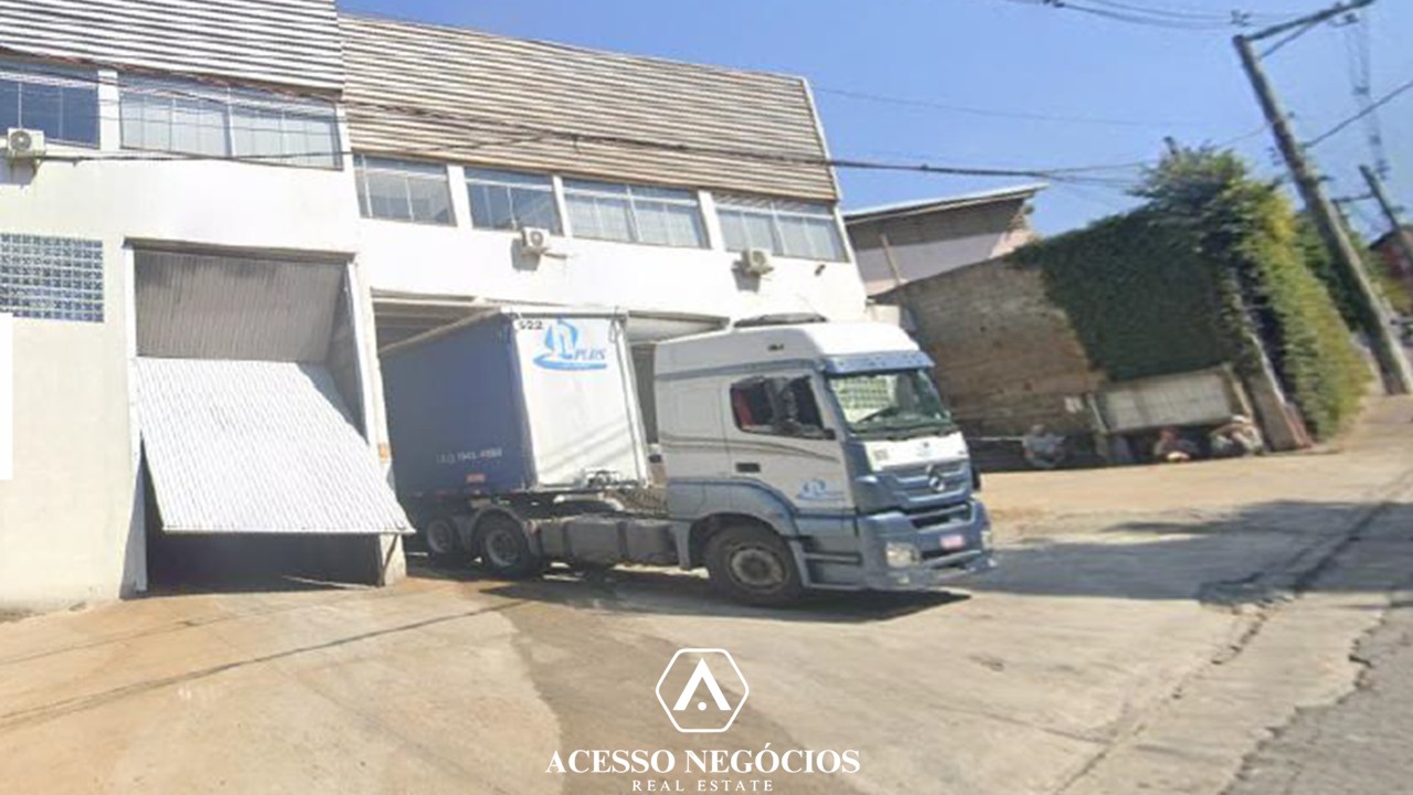 GALPÃO EM SANTANA DO PARNAÍBA - 2200 M² - CO125