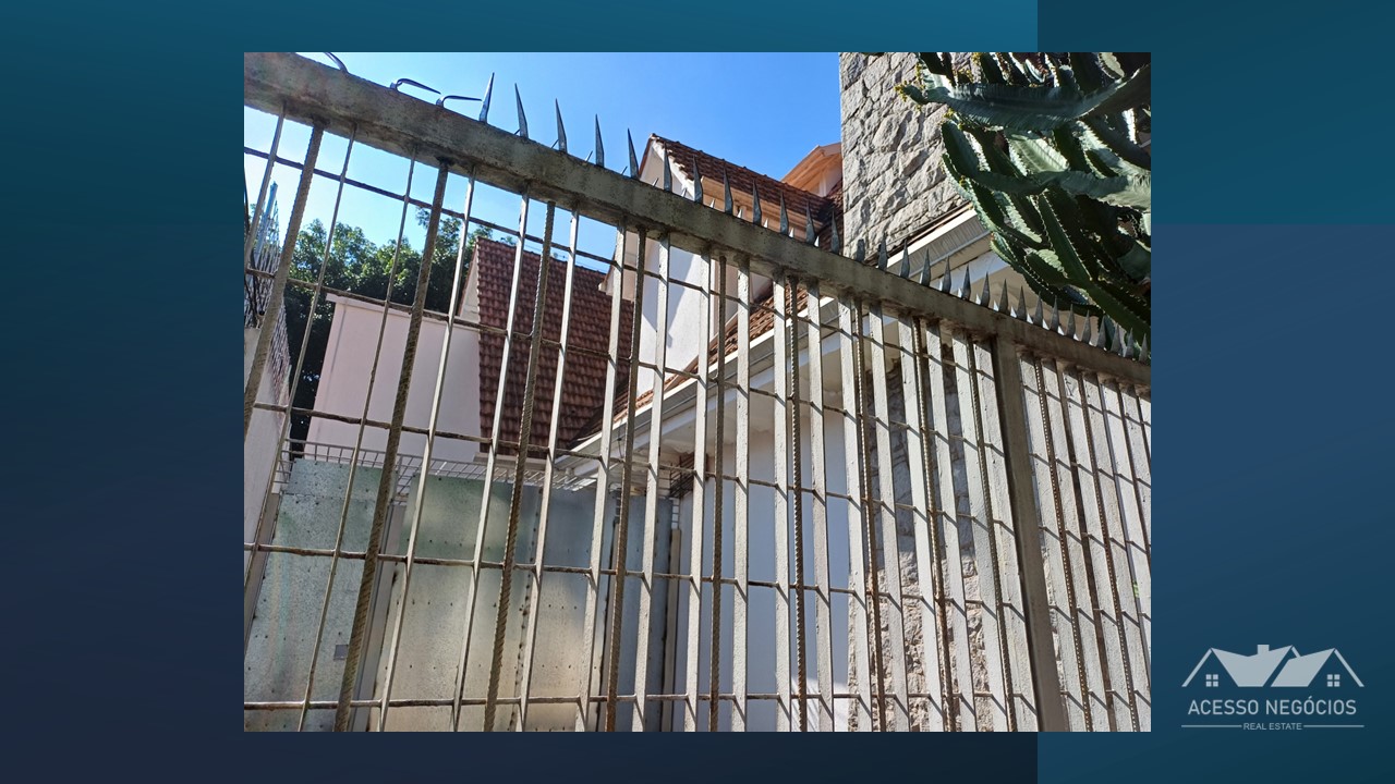 PONTO COMERCIAL MULTIUSO - 700 M²  - COM ELEVADOR  - 17 VAGAS - D913