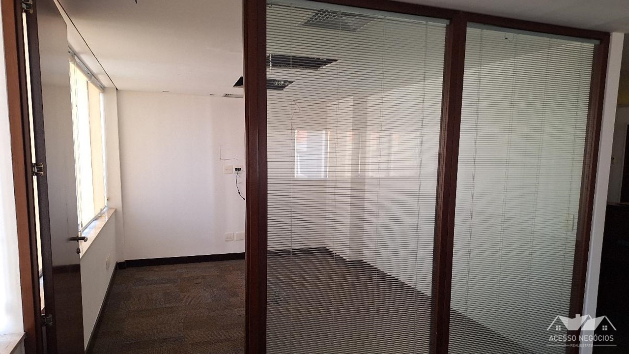 LAJE CORPORATIVA MOBILIADA NO ITAIM - 514 M² - 8 VAGAS- CO922