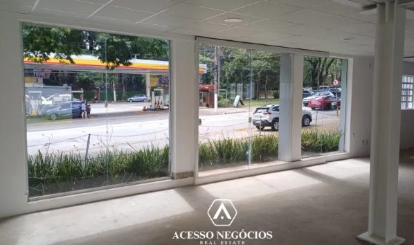 IMÓVEL COMERCIAL NO ALTO DE PINHEIROS - 740 M² - D032