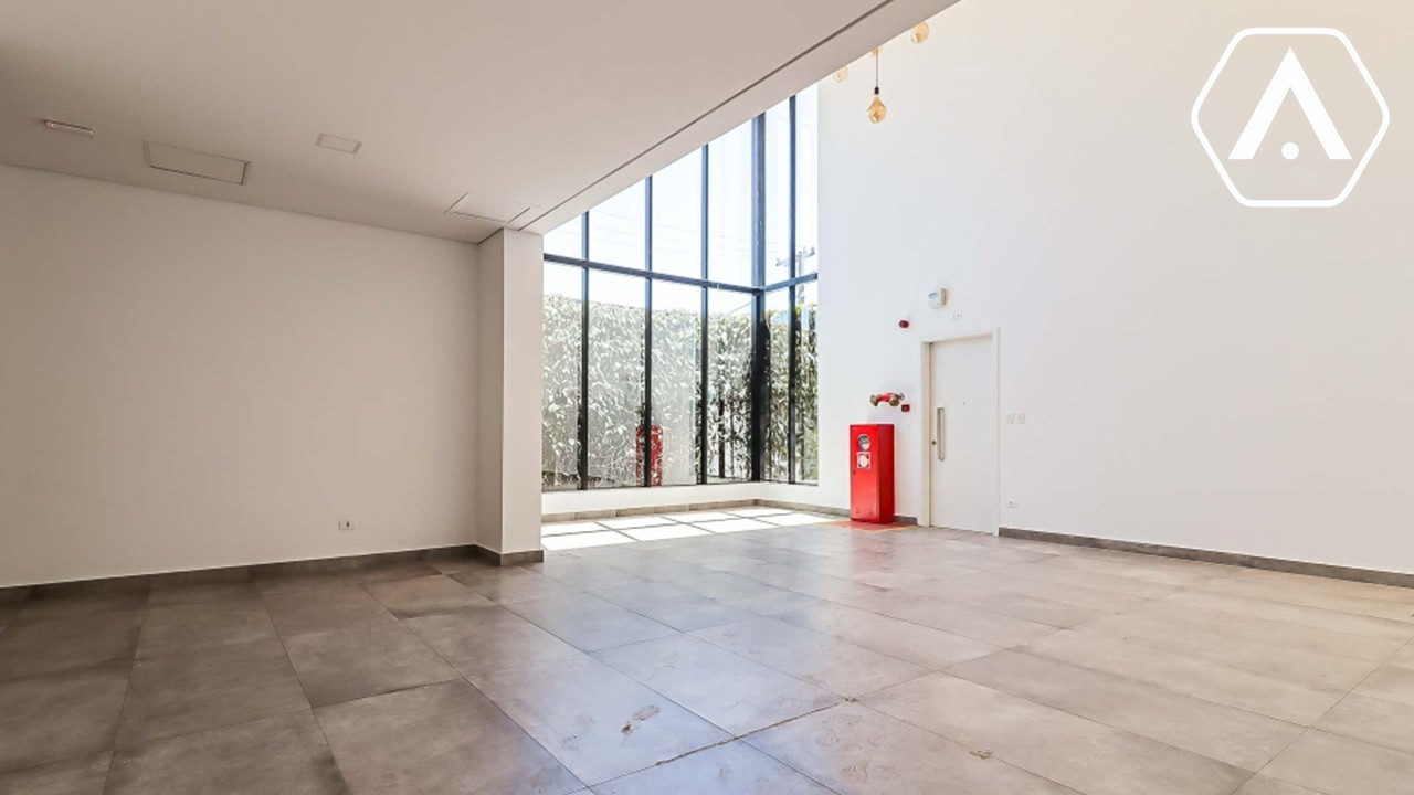 GALPÃO NO JAGUARÉ - 7000 M² - LOCAÇÃO