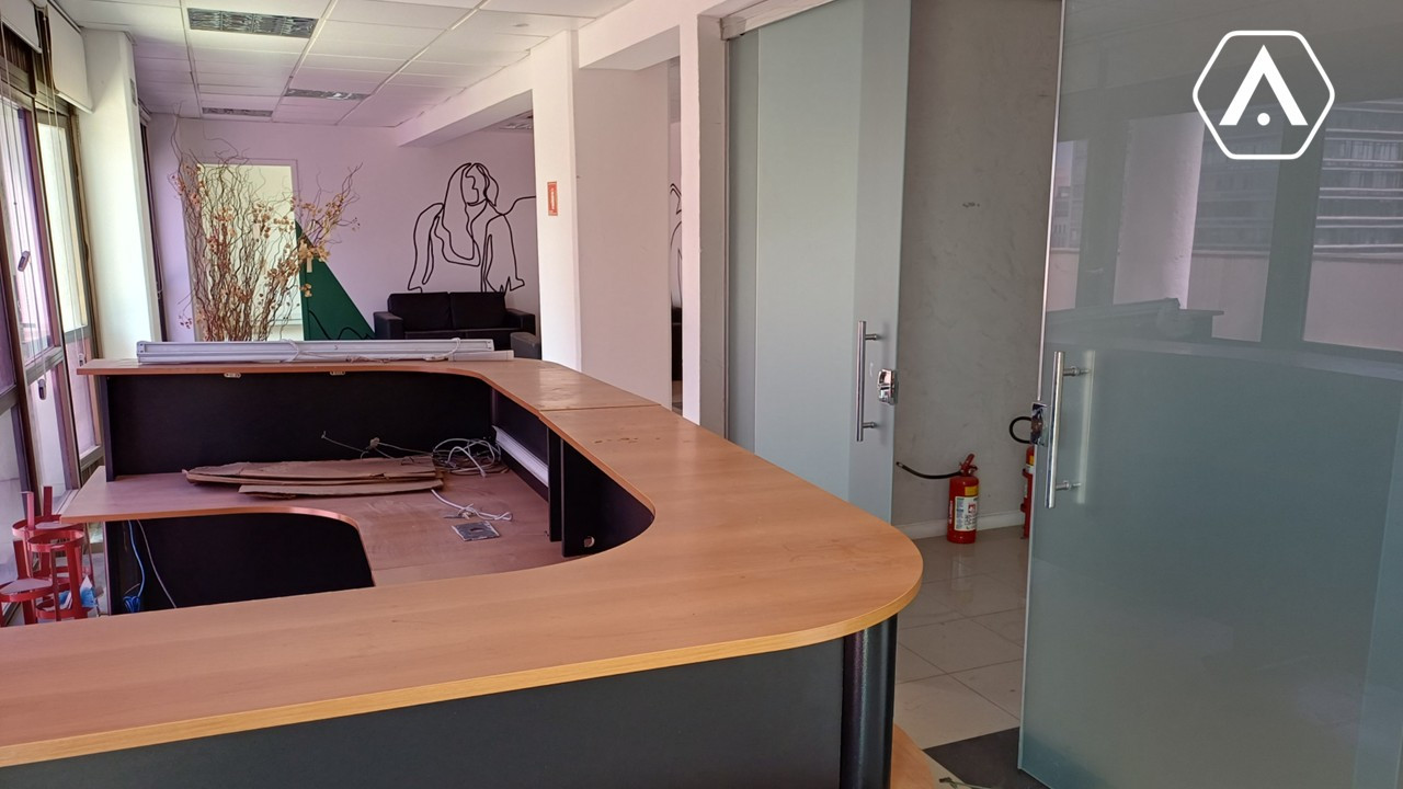 LAJES  CORPORATIVAS  NO CENTRO - LOCAÇÃO  - 2760 M²